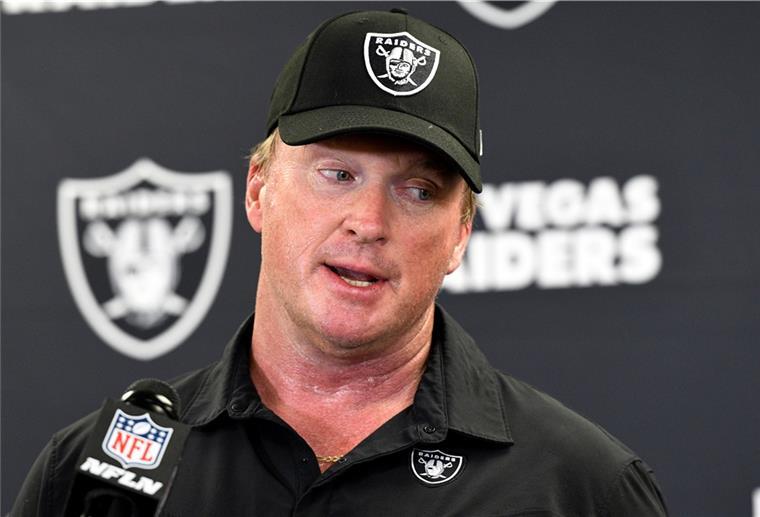 Verklagt die NFL: Jon Gruden, ehemaliger Cheftrainer der Las Vegas Raiders.