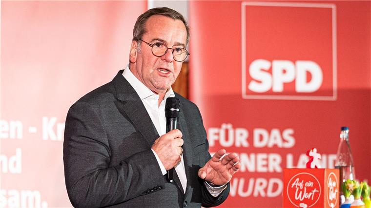 Pistorius warnt: „Putin bereitet sich vor“ Verteidigungsminister Boris Pistorius warnt in Peine davor, die Hilfen für die Ukraine einzustellen.