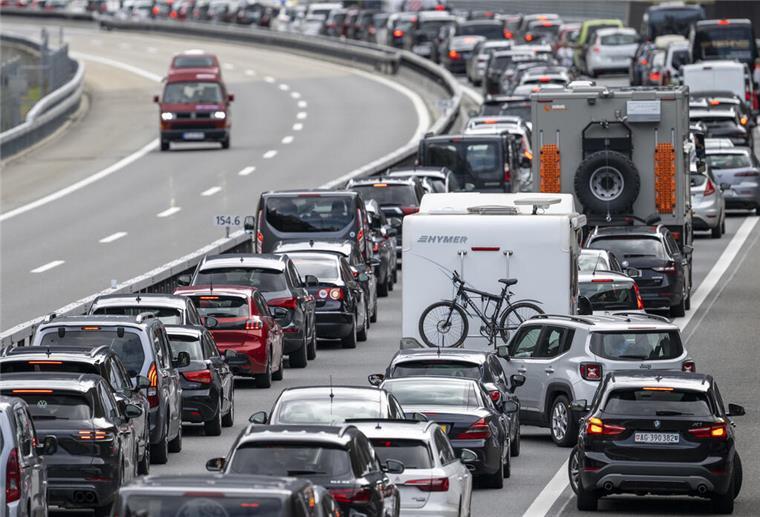Verkehrschaos droht: Mittwoch wird der staureichste Tag des Jahres Viel Stau wird es an Himmelfahrt geben.