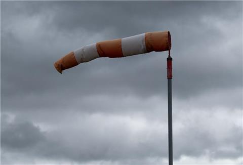Viel Wind, wenig Schaden: Sturmtief „Wencke“, das in der Nacht zu Freitag über die Nordseeküste gezogen war, hat nur geringe Schäden verursacht.