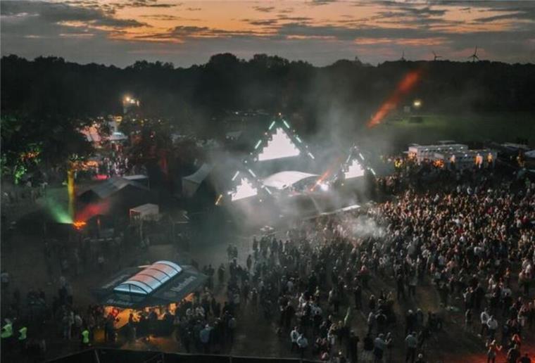 Vorverkauf läuft! „Die Heide brennt“ wird wieder ein Spektakel Open Air in Donnern