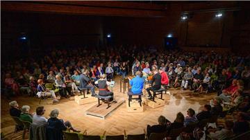 Viele freie Theater und Musikveranstaltungen können sich in den kommenden Jahren über Förderungen vom Land freuen. (Symbolbild)
