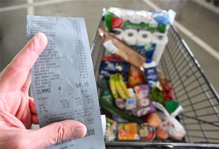 Diese Produkte aus dem Supermarkt sind besonders teuer geworden Viele Lebensmittel sind deutlich teurer als vor vier Jahren.