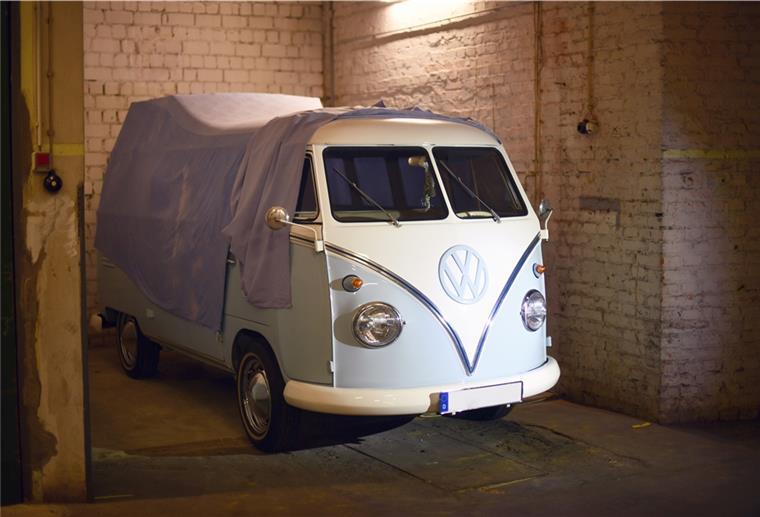 Schlaf gut, lieber Oldtimer Viele Oldie-Besitzer motten ihren vierrädrigen Liebling über den Winter ein – vorher beachten sie besser aber ein paar Dinge.