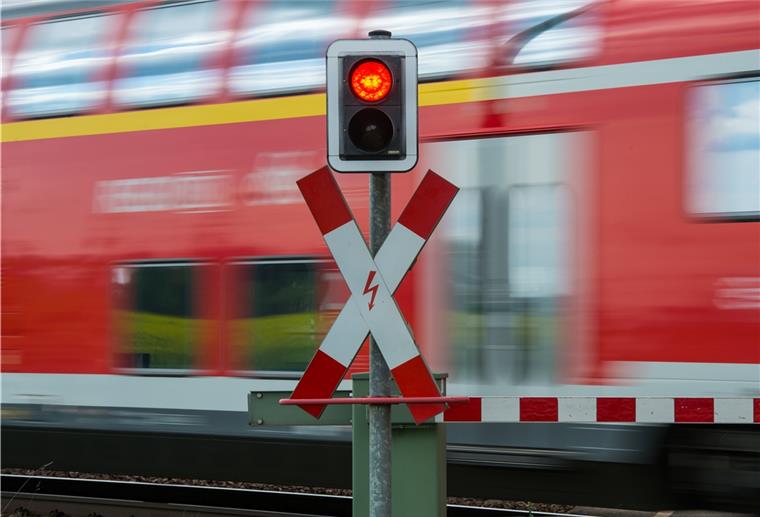 Viele RE-Züge zwischen Bremerhaven und Bremen dürften am Mittwoch und Donnerstag ausfallen.