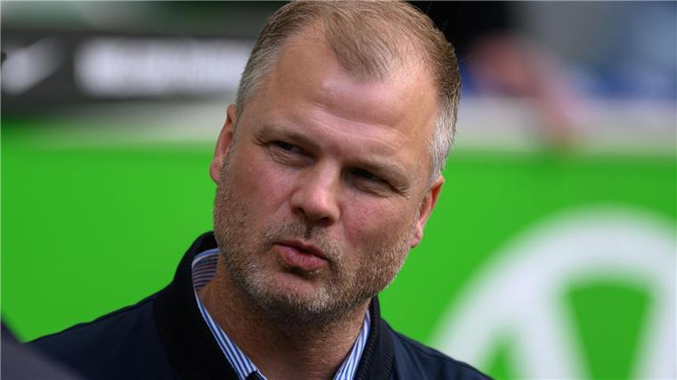 Gefragt, gejagt: Nächster Stresstest für Stuttgart Viele seiner Spieler eilen von einem Highlight zum nächsten: VfB-Sportvorstand Fabian Wohlgemuth.