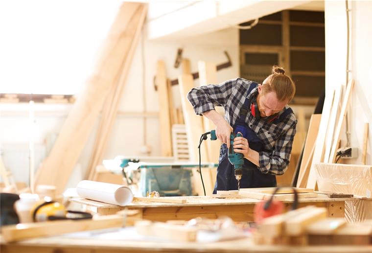 Grenzenlose Kreativität beim Do-it-yourself-Wettbewerb Do It Yourself liegt im Trend
