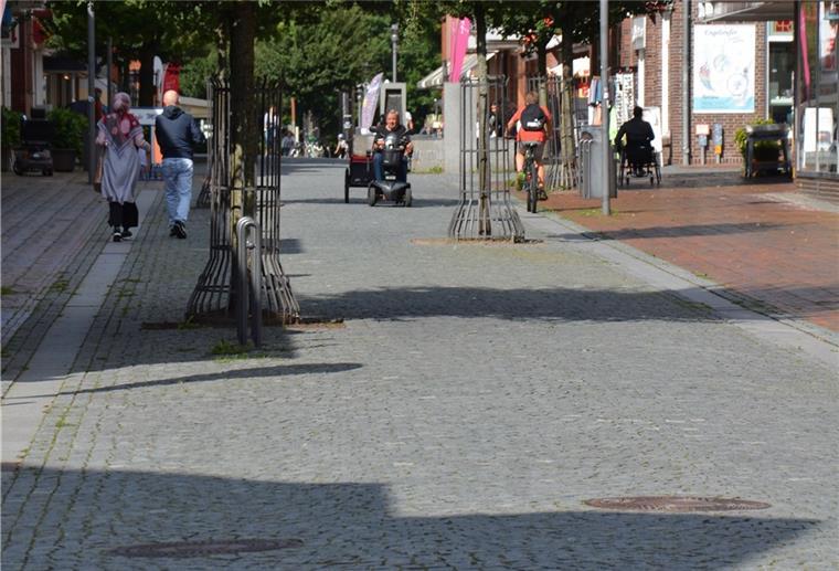 Granit in Zeven – gesägt und geflammt statt geschlagen Die Zevener Fußgängerzone