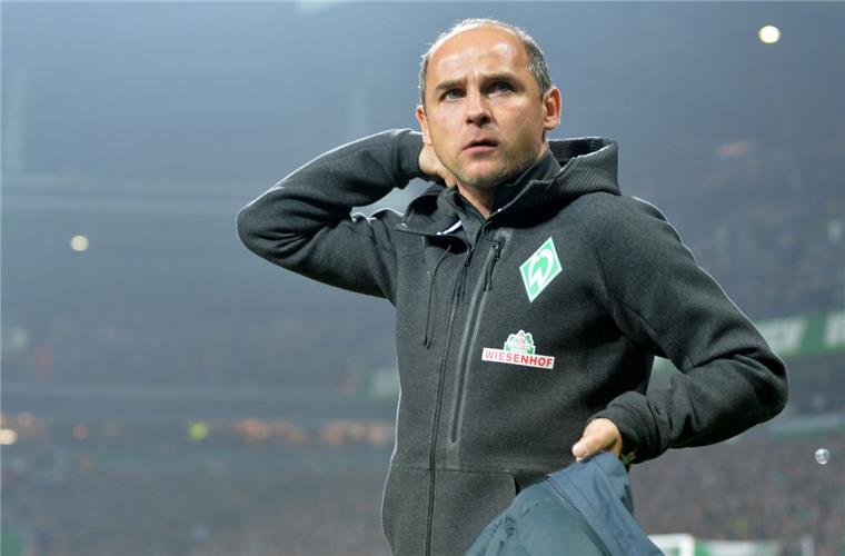 Viktor Skripnik, der Trainer von Werder Bremen, steht unter Druck.
