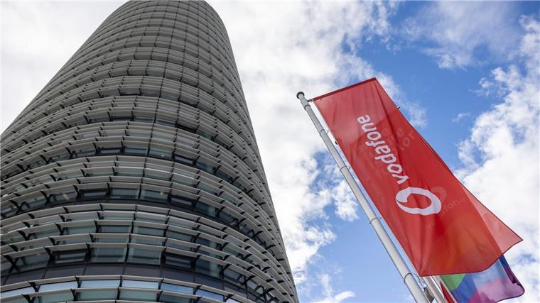 Vodafone möchte bald Refurbished-Handys verkaufen, die Telekom und O2 machen das bereits.