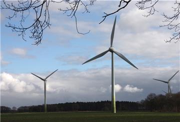 Völlig offen ist jetzt, wie es mit den Planungen weiterer Windkraftanlagen rund um Kirchwistedt, Altwistedt und Volkmarst weitergehen soll. 