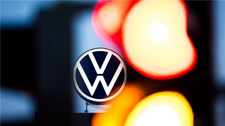 Volkswagen hält die Klagen seiner früheren Führungskräfte für unbegründet. (Archivbild)