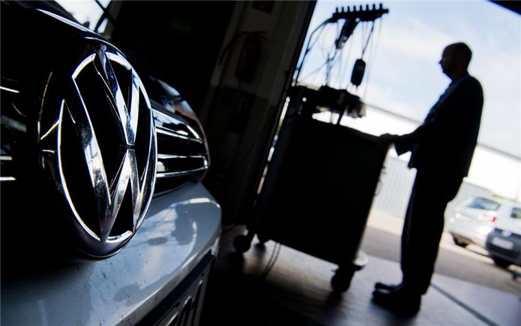 Volkswagen will den klagenden Dieselkunden trotz des geplatzten Vergleichsverfahrens mit Verbraucherschützern eine Entschädigung zahlen. 

