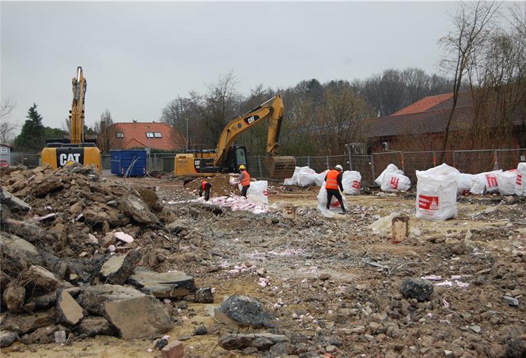 Hagen: Lidl zieht um Vom ehemaligen Aktiv-Markt im Hagener Gewerbegebiet ist nichts mehr übrig: Hier wird nun Lidl neu bauen.