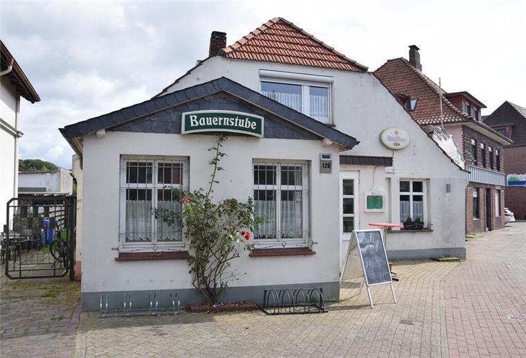 Bauernstube hat neuen Besitzer: Küchen-Tattoos statt lecker Essen Altes Gebäude