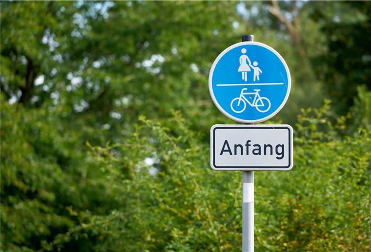Radweg von Roddens nach Tossens steht vor Problemen Von der Idee bis zum Bau von Radwegen dauert es oft viele Jahre. Jetzt gibt es Neuigkeiten vom Radweg zwischen Roddens und Tossens an der K 323.