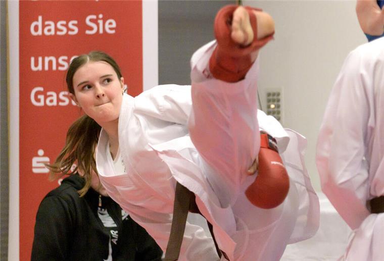 Karateschule Nippon: Talent Diana Preisel startet in Venedig Von Diana Preisel wird man noch viel hören.