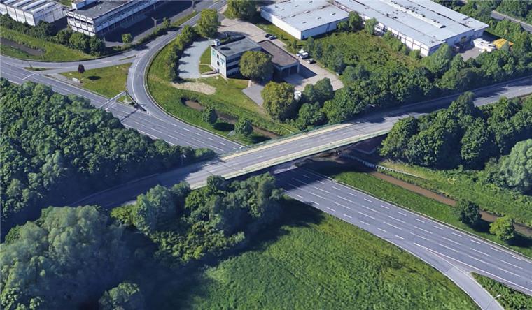 Tödlicher Unfall in Bremerhaven: Mann stürzt von Brücke vor Lkw Von dieser Brücke in Bremerhaven ist ein Mann am Dienstagabend auf die Grimsbystraße gestürzt.