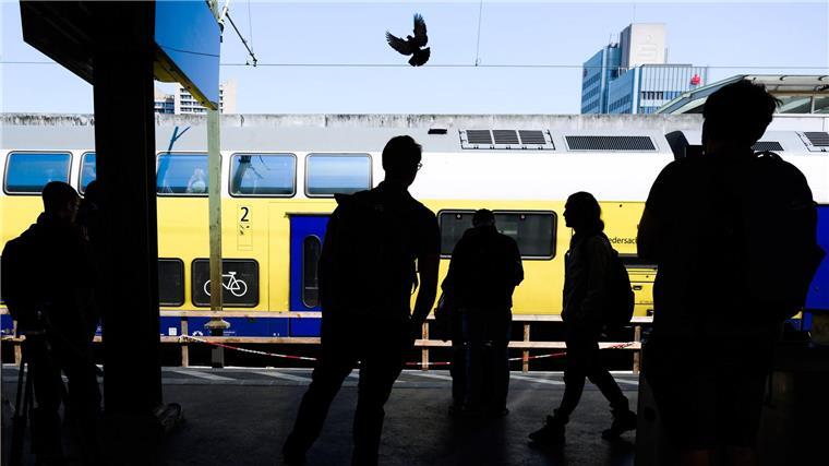 Von Juni 2026 an teilen sich Metronom und DB Regio den Betrieb im Hansenetz. (Archivbild)