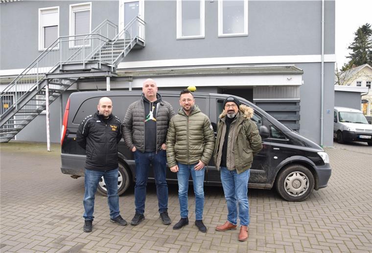 „Nordenham hilft“: Gruppe sammelt Sachspenden für die Ukraine Ahmet Akdogan