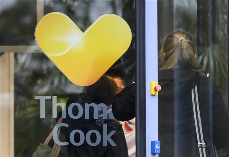 Bund will Verluste von Cook-Kunden auffangen Von wegen Reisen mit Herz: Die Thomas-Cook-Pleite war ein Schlag ins Gesicht vieler Urlauber.