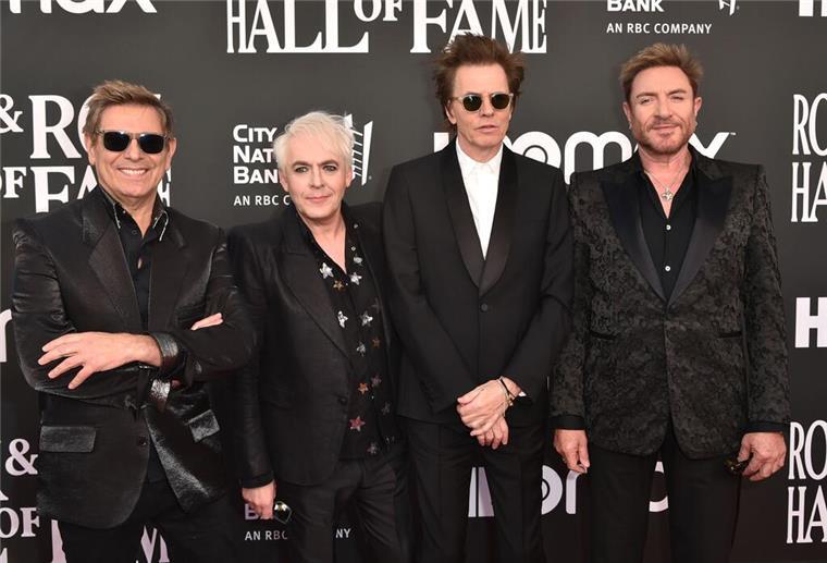 Duran Duran sind stolz auf ihren James-Bond-Song Vor 40 Jahren landeten Duran Duran mit dem James-Bond-Titelsong „A View To A Kill“ einen Welthit.