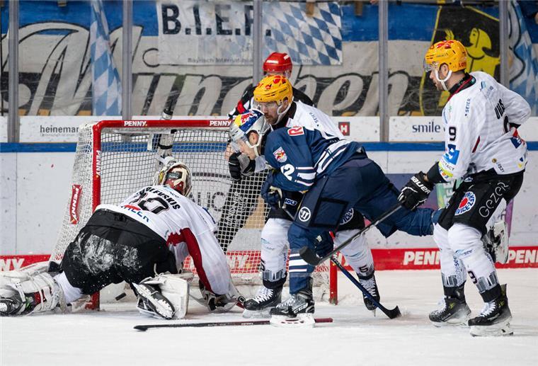 Pinguins nach Pleite in München nicht mehr Tabellenführer Vor allem im ersten Abschnitt hatte Pinguins-Keeper Kristers Gudlevskis viel zu tun. München agierte zu Beginn viel in Überzahl.