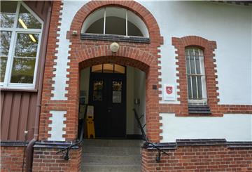 Vor dem Amtsgericht Zeven war ein 57-Jähriger aus der Samtgemeinde Tarmstedt wegen gefährlicher Körperverletzung und Nötigung angeklagt. Er bekam Bewährung.