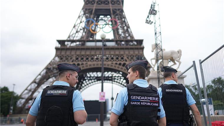 Frankreich setzt auf maximale Sicherheit für Olympia Vor dem Start der Sommerspiele ist die Polizeipräsenz in Paris deutlich erhöht worden.