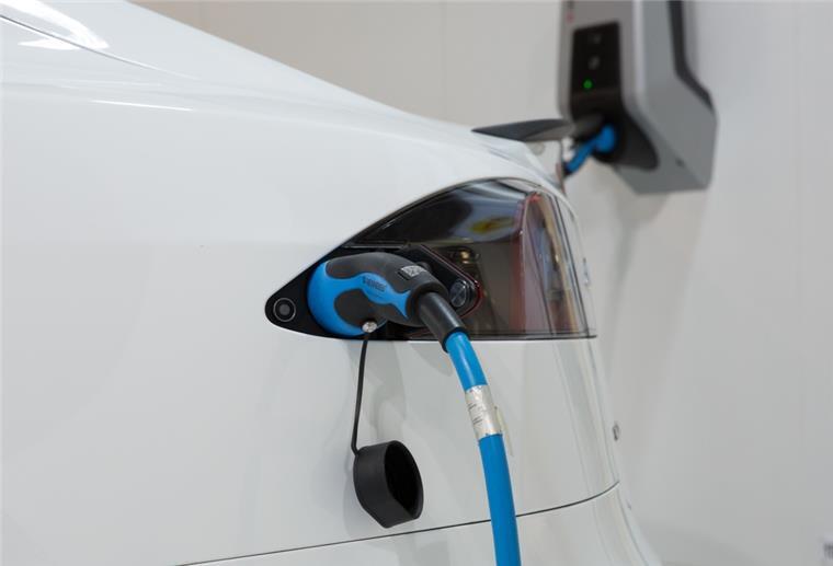 Laden von E-Autos: Eine Wallbox muss sein Vor der Installation einer Wallbox sollte die Haustechnik geprüft werden.