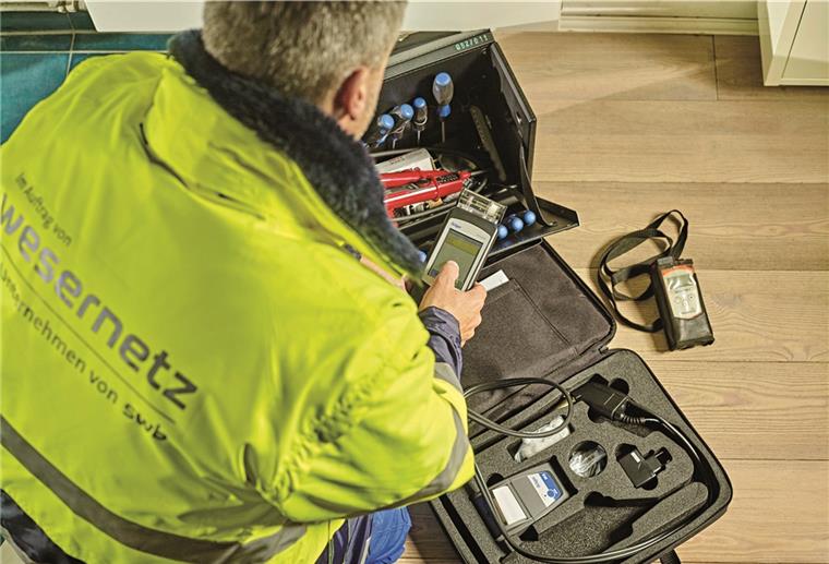 Bremerhaven: Gas-Sperrungen beginnen ab Montag Vor der Umstellung auf H-Gas: In vielen Bremerhavener Haushalten hat Wesernetz die Gasgeräte bereits überprüft. 400 kann das Unternehmen nicht erreichen. Die Folge kann eine Sperrung auch für deren Nachbarn sein.