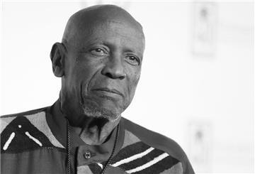 Vor mehr als 30 Jahren wurde Louis Gossett Jr. als erster schwarzer Schauspieler in der Kategorie des besten Nebendarstellers mit einem Oscar gewürdigt. Jetzt ist er mit 87 Jahren gestorben.