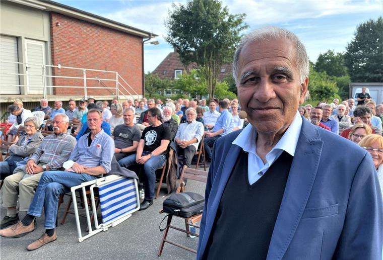 Prof. Dr. Mojib Latif: Noch ist das Klima zu retten Vor rund 250 Zuhörerinnen und Zuhörern hielt Mojib Latif einen herausragenden Vortrag, der wach rüttelte, erschreckte, aber letztlich doch Hoffnung machte, dass noch nicht alles verloren ist.