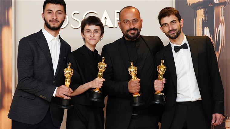 Filmkollege: Oscar-prämierter Regisseur Ballal wieder frei Vor rund drei Wochen feierte Ballal mit seinen Kollegen den Gewinn eines Oscars für den besten Dokumentarfilm in Los Angeles. (Archivbild)