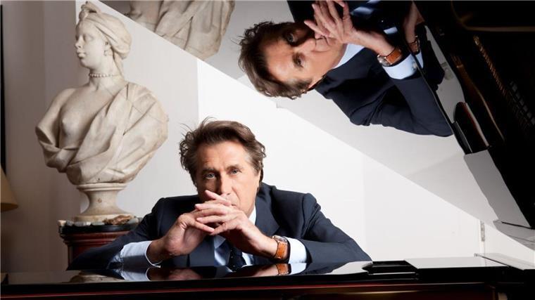 Große Werkschau von Bryan Ferry: „Ich arbeite noch“ Vor über 50 Jahren startete Bryan Ferry seine Solokarriere.