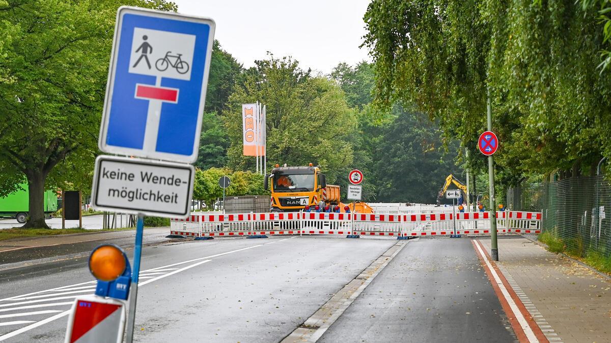Vorbei die Bauzeit: Melchior-Schwoon-Straße ab 24. Oktober wieder offen Vorbei ist die Zeit der Baustelle: Ab 24. Oktober rollt der Verkehr wieder frei durch die Melchior-Schwoon-Straße.
