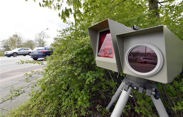 Achtung, Autofahrer: Hier blitzt es nächste Woche in Zeven und umzu Vorsicht, Autofahrer: In der kommenden Woche wird in Zeven und Umgebung wieder reichlich geblitzt.