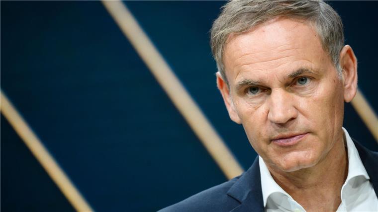 Investitionen statt Zoll - VW setzt auf Deal mit Trump VW-Chef Blume will in den USA lieber Investieren, als dort Zölle zu bezahlen. (Archivfoto)