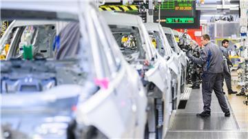 VW-Produktion in Wolfsburg: VW will bis 2030 deutschlandweit jede vierte Stelle streichen. (Archivfoto)