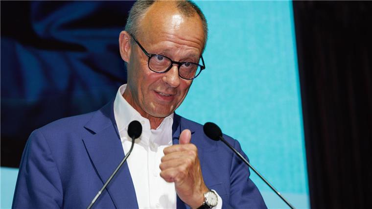Merz zu VW-Plänen: Deutschland nicht wettbewerbsfähig genug VW sei vom Vorstand zu einem „Sanierungsfall“ erklärt worden, sagt CDU-Chef Merz.