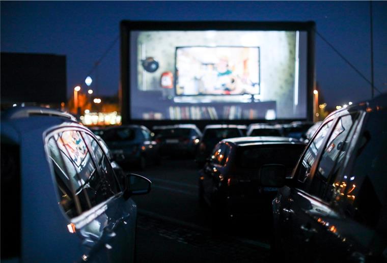 Autokino in Nordenham abgesagt Während Brake Pfingsten zum Autokino an den Binnenhafen einlädt, sind die Pläne für Nordenham gescheitert.
