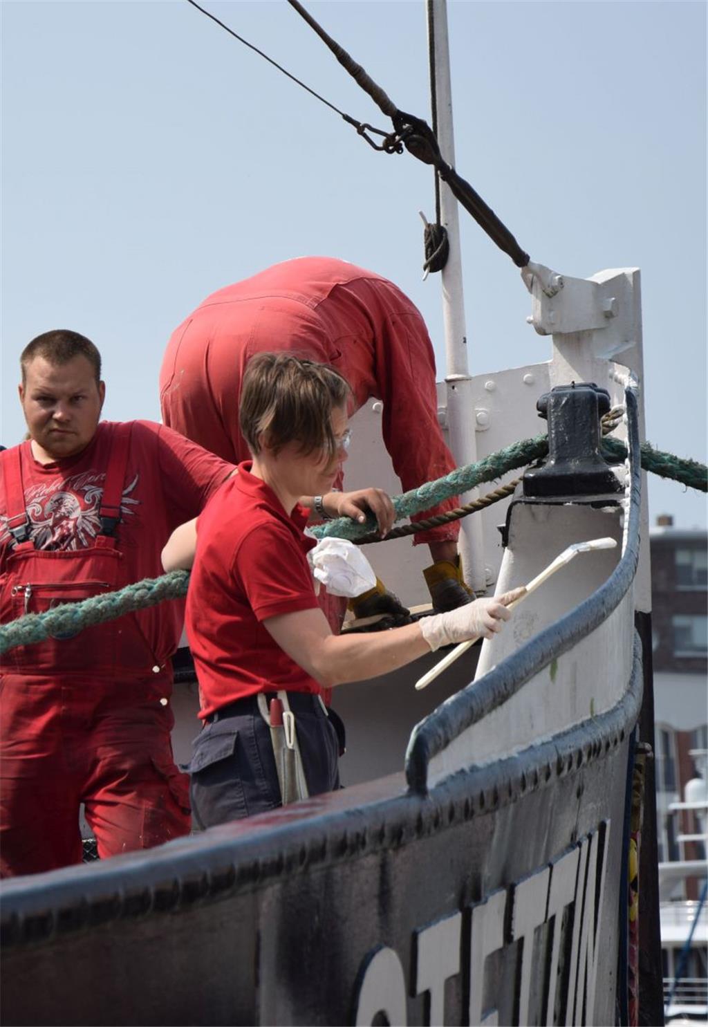 Während der Zeit im Hafen haben die Crewmitglieder immer etwas zu tun. Beim Sees...