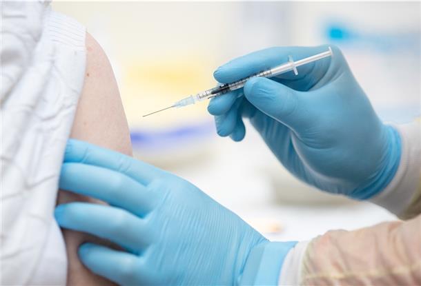 Während die Impfungen schon laufen, gibt es in Bremerhaven ein neues Infektionsgeschehen.