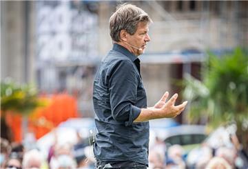 Robert Habeck spricht in Bremerhaven