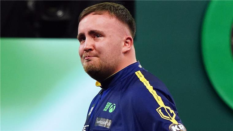 Rekord und Tränen: Littler muss Interview abbrechen War zu Tränen gerührt: Darts-Teenager Littler.