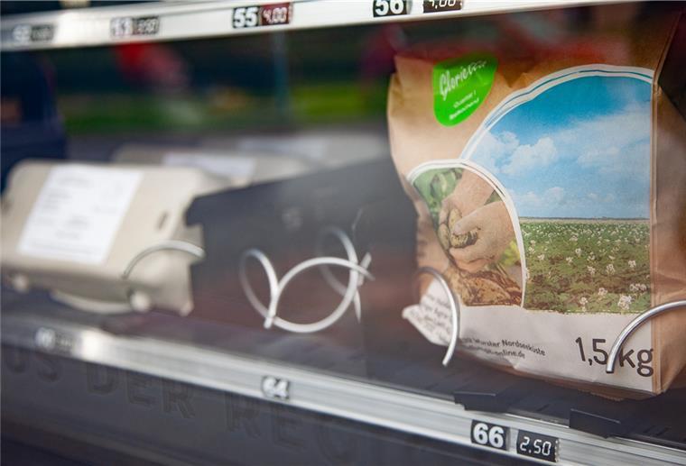 Dorum/Wremen: Regionale Lebensmittel aus dem Automaten Lebensmittel in einem Automaten.