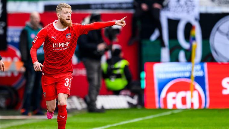 Beste verlässt Heidenheim und wechselt zu Benfica Lissabon Wechselt nach Portugal: Heidenheims Jan-Niklas Beste.