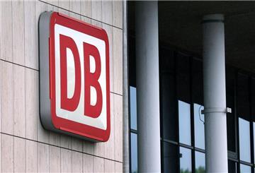 Das Firmenlogo der Deutschen Bahn.