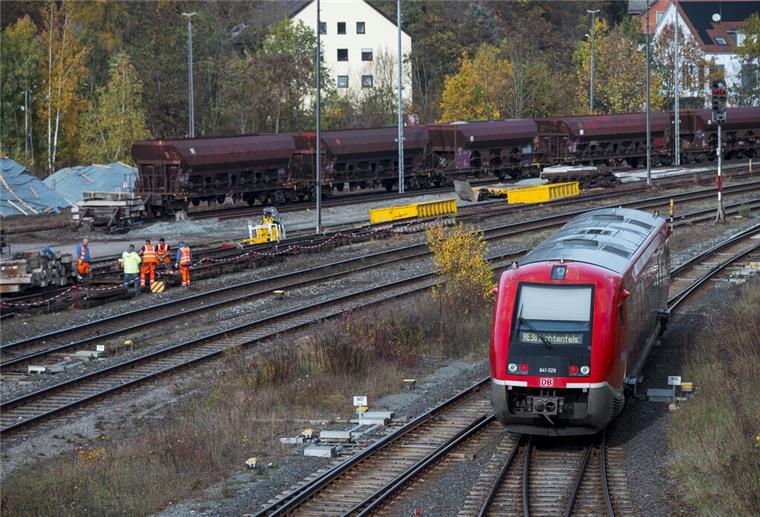 Zugverkehr zwischen Bremen und Bremerhaven läuft wieder Wegen eines Streckenproblems bei der Bahn kam es am Donnerstag zu Verspätungen.