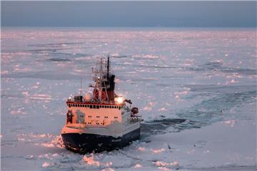Wegen zu heftiger Eisverhältnisse musste die "Polarstern" in der Antarktis einen neuen Kurs einschlagen.